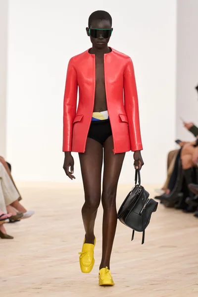 Look 54